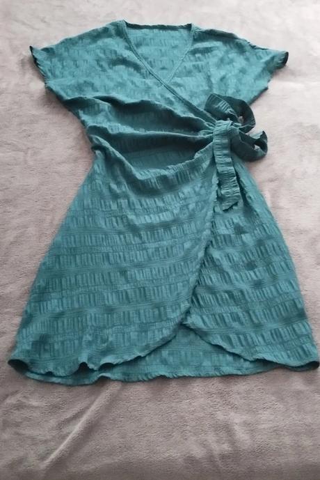 Zavinovacie šaty, s