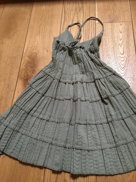 Saty s muslickami, 122