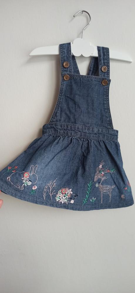 Riflové šaty na traky, 74