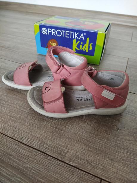 Sandálky, protetika,26