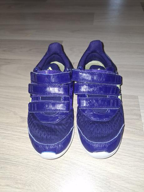 Pekne tenisky, adidas,32