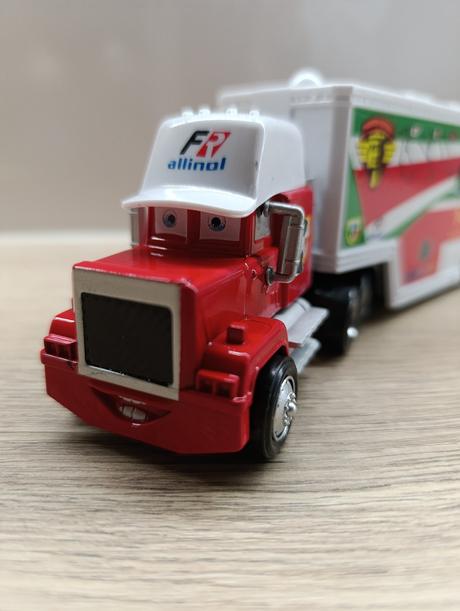 Kamión f1 a auto francesco mcqueen cars autá, 