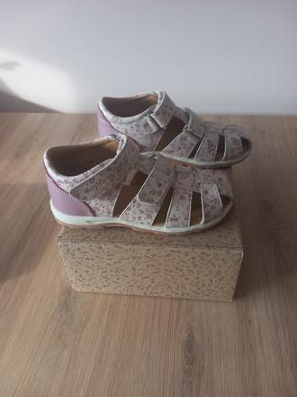 Uzavrete sandale wheat, 31