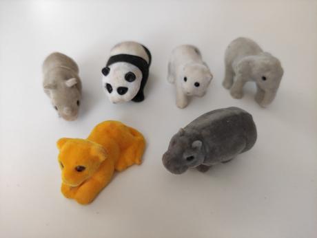 Semisove postavicky z kinder, 