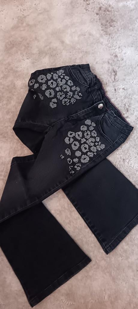 Moderné džínsy s trblietkami, 146