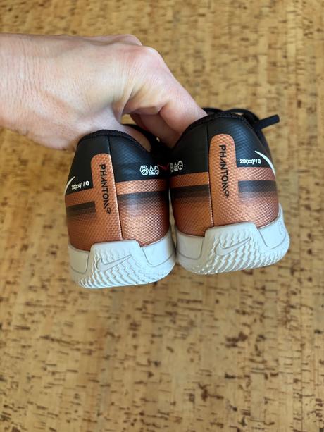 Halovky phantom, nike,33