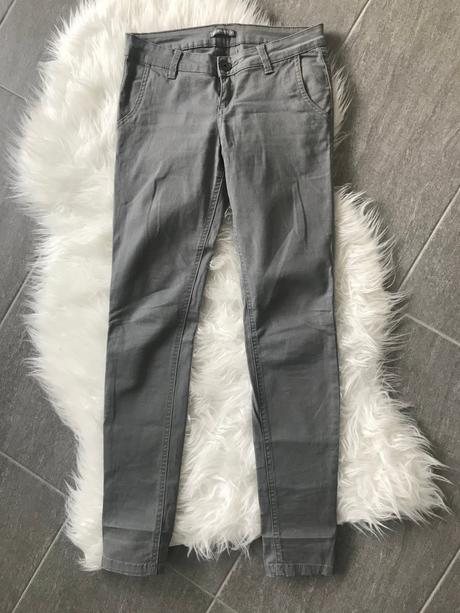 Elegantné šedé nohavice, terranova,xs