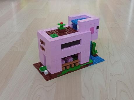 21170 lego minecraft prasací domček, 