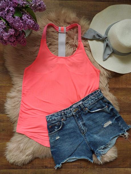 Slabo-oranžové voľné športové tielko, m