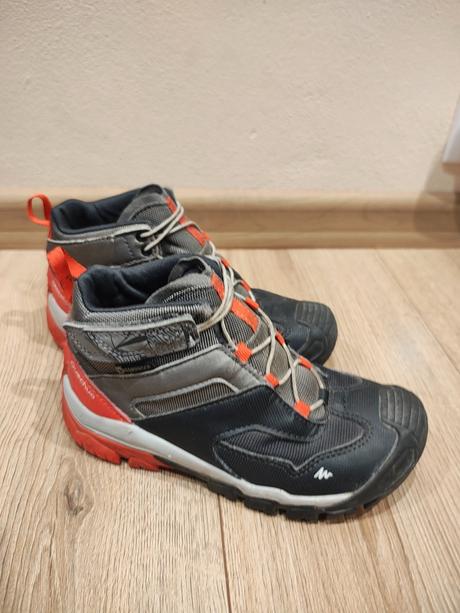 Turistické topanky, 31