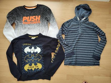 3 parádne chlapčenské mikiny, 158