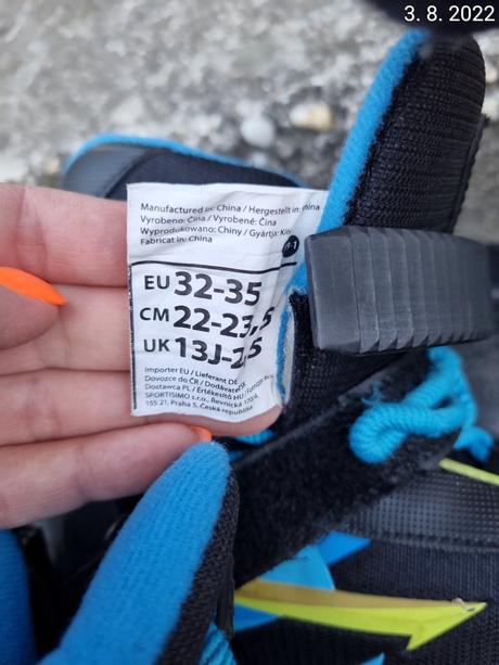 Kolieskové korčule, 32