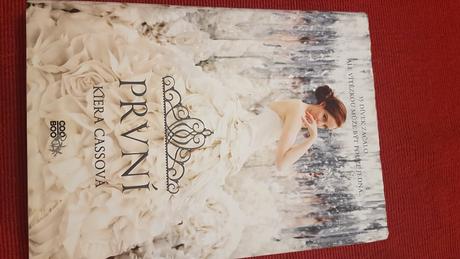 Kiera cassová-první, 