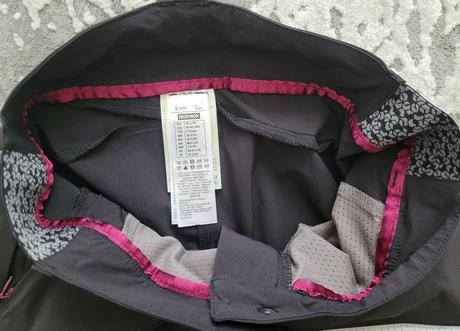 Dámske turisticke nohavice 2v1, decathlon,s