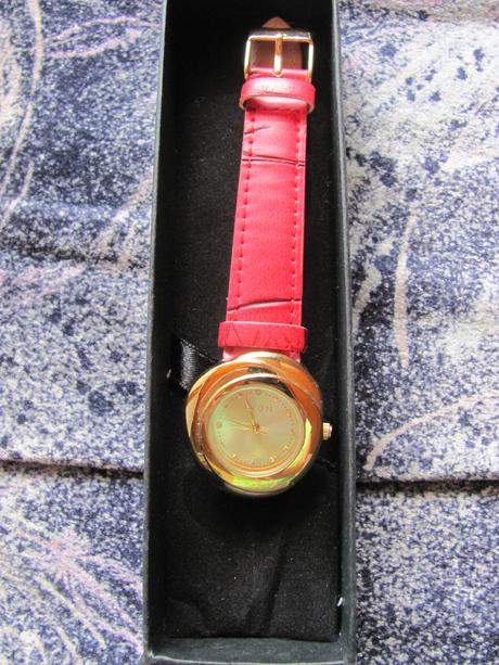 Hodinky, avon