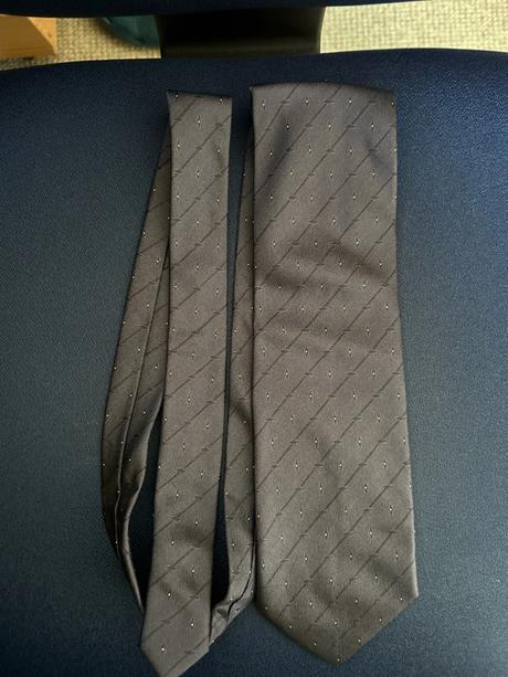 Predám kravatu, 
