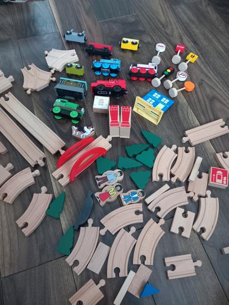 Mestečko vlaky + koľajnice, 