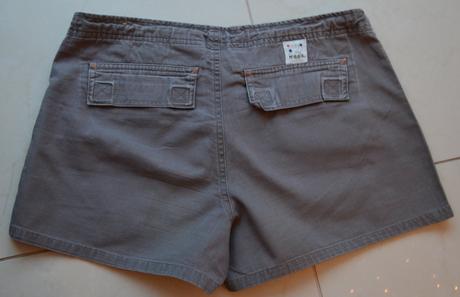 Tmavohnedé šortky, xs
