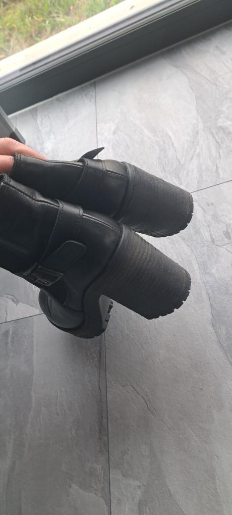 Členkove kozene cizmy, 40