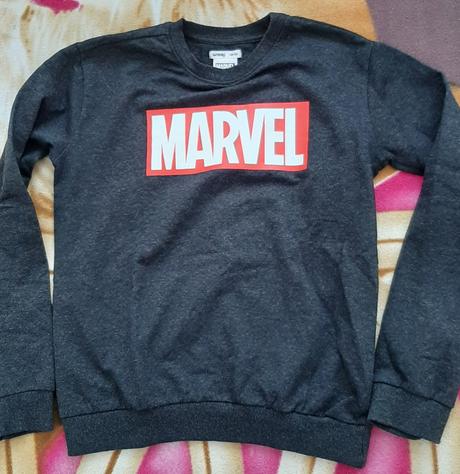 Mikina krasna marvel, neoblecena, marvel,158