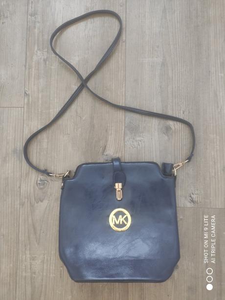 Modra kabelka crossbody, 
