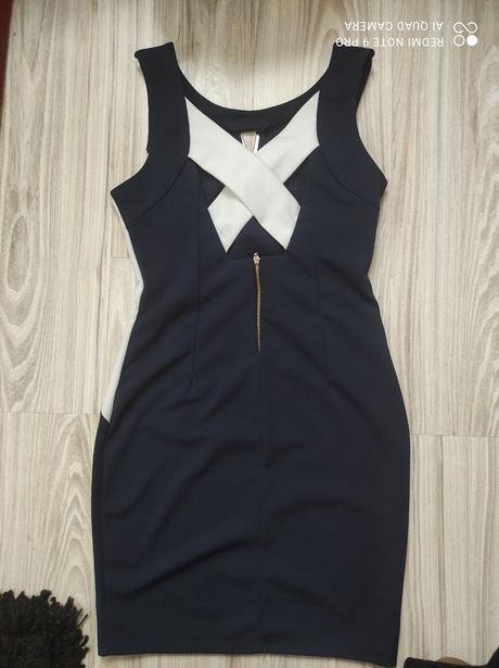 Spoločenské šaty veľkosť xs farba namornicka, xs