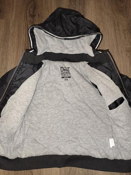 Prechodná bunda, 110