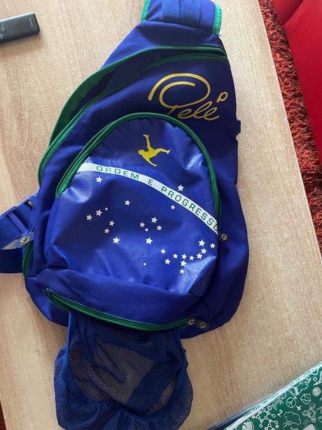 Predam futbalovy ruksak pelé, 