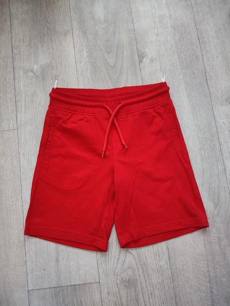 Šortky, c&a,122