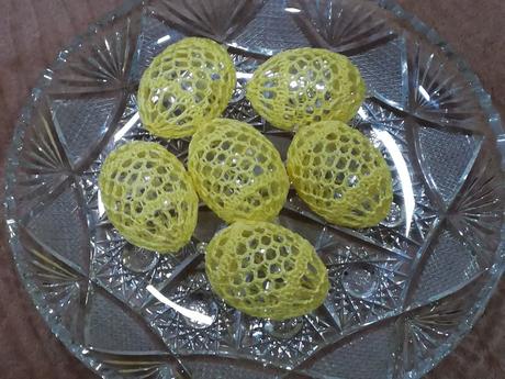 Veľkonočné hačkované vajíčka (vzor a),