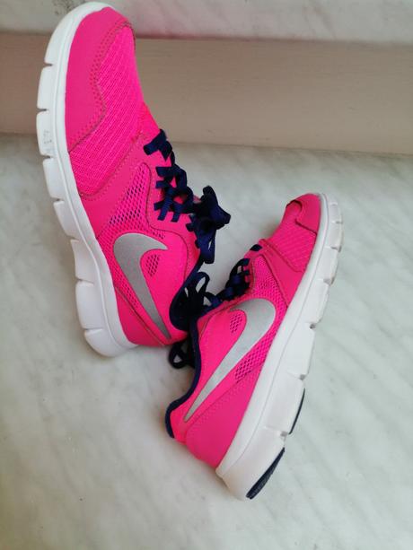 Botasky pre dievčatka nike vel. 35,5, nike,35