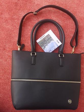 Dámska kabelka wenger, 