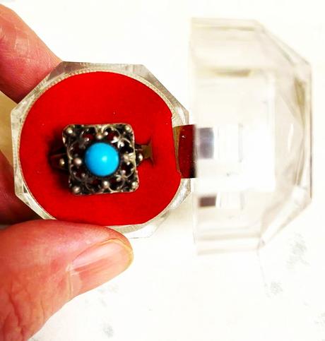 Starožitný prsteň,