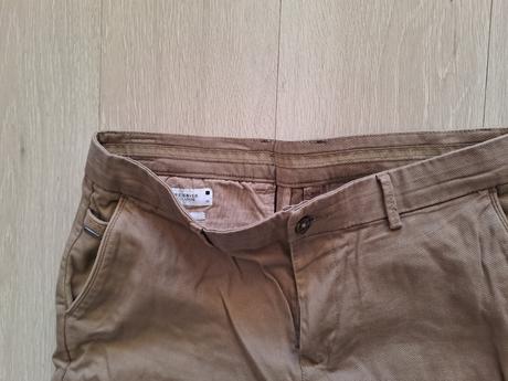 Nohavice, reserved,l