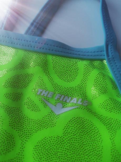 Dievčenské plavky the finals, 32