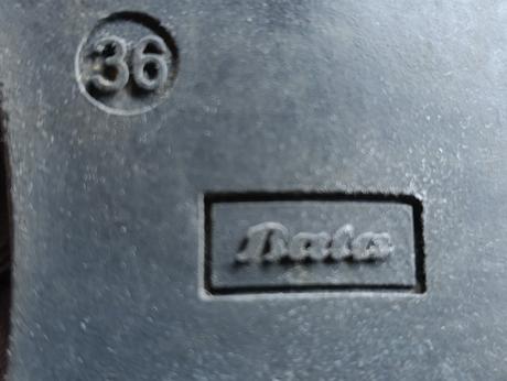 Kotníkové čižmy, baťa,36