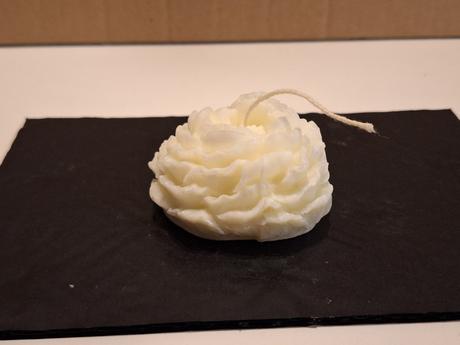 Sviečka v tvare kvetu, 