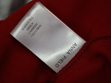 Kvalitné červené šaty, 38