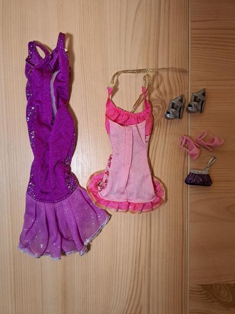 Barbie šaty 2010 (65), 