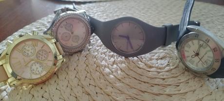 Balíček hodiniek,
