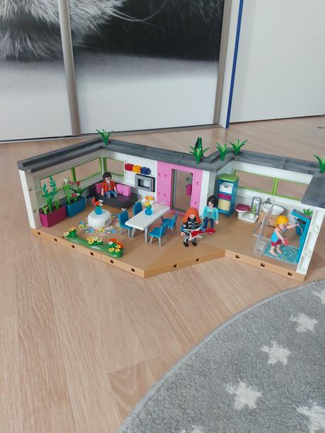 Playmobil obrovská vila+bazén+hosťovský dom+auto, 