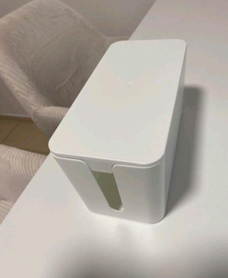 Box na usporiadanie kablov,