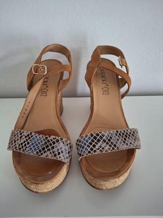 Kožené sandálky lasocki pc 59 eur 1x obuté, lasocki,38