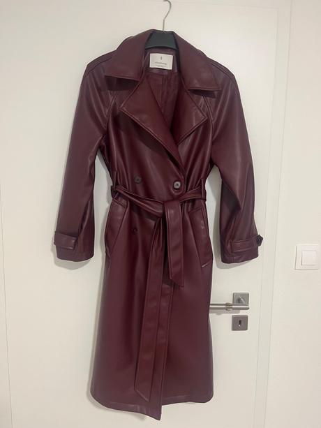 Kozenkovy trenckot farba visnova, stradivarius,s / xs