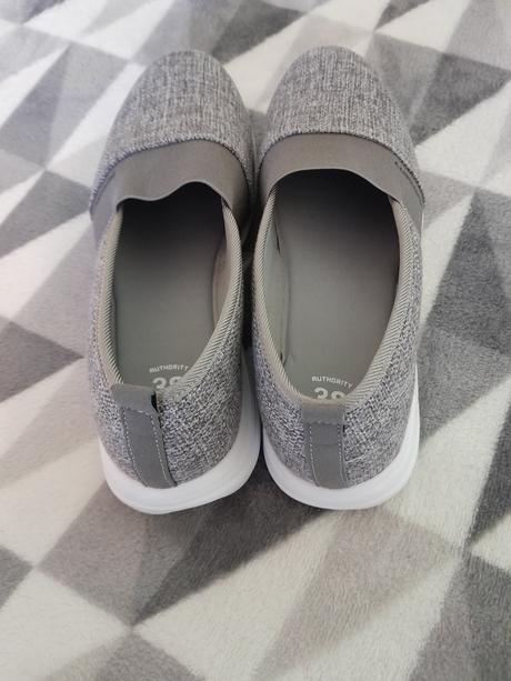 Plátenky authority, authority,38