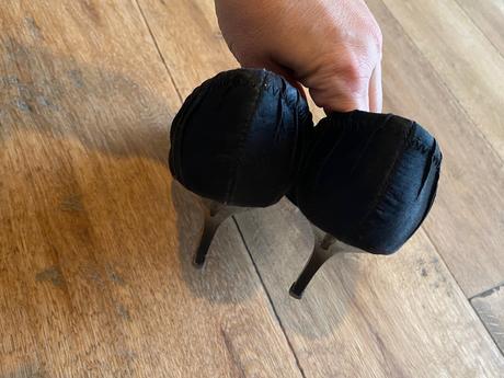 Lodičky s otvorenou špičkou, 36