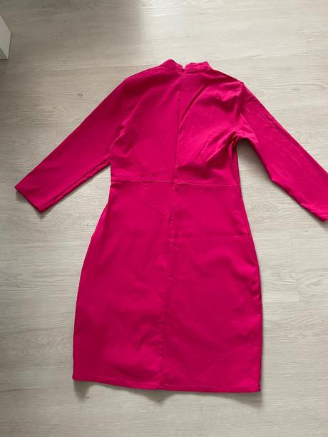 Dámske cyklamenove šaty., gate,36