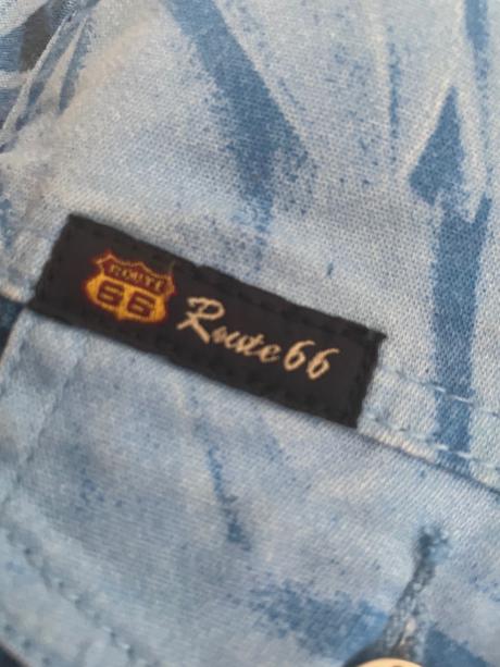 Vesela bunda v štýle riflovej, s