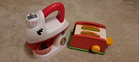 Riad do kuchynky, hriankovač a mixér, 