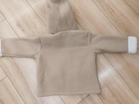 Úžasný kabátik, 104